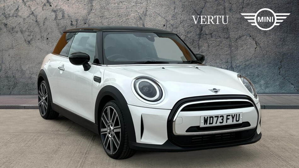 MINI Hatchback 1.5 Cooper Exclusive Premium 3dr Petrol Hatchback